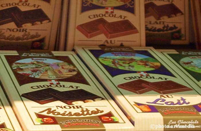 produits régionaux de savoie Chocolat artisanal de Savoie, noir aux noisettes, au lait des Alpes