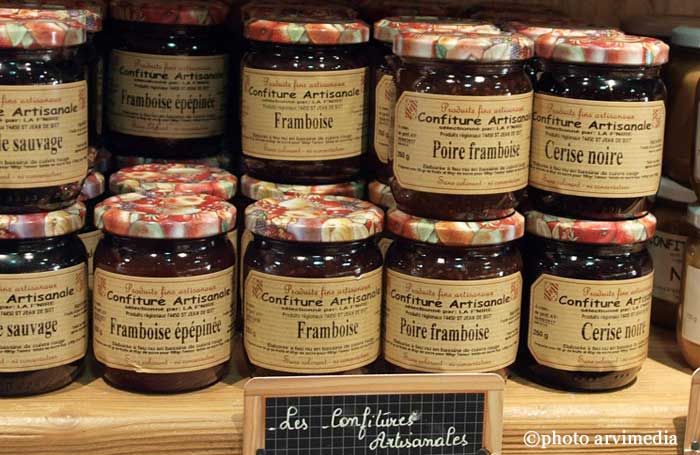 framboise épépinée, myrtille, cerise noire, poire, fruits sauvages